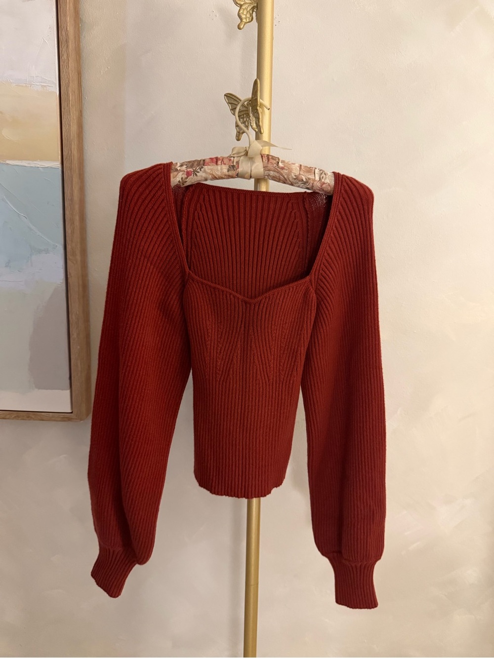 Women's Ribbed V-Neck Sweater in Rust